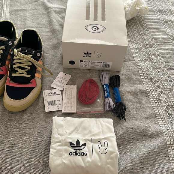 Adidas BAD BUNNY FORUM PWR SHOES 6.5 - Picture 11 of 11